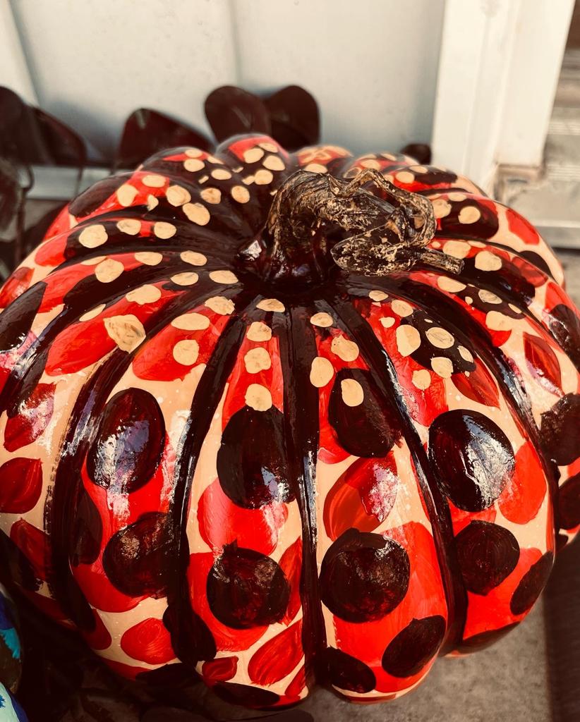 Fall pumpkin decor