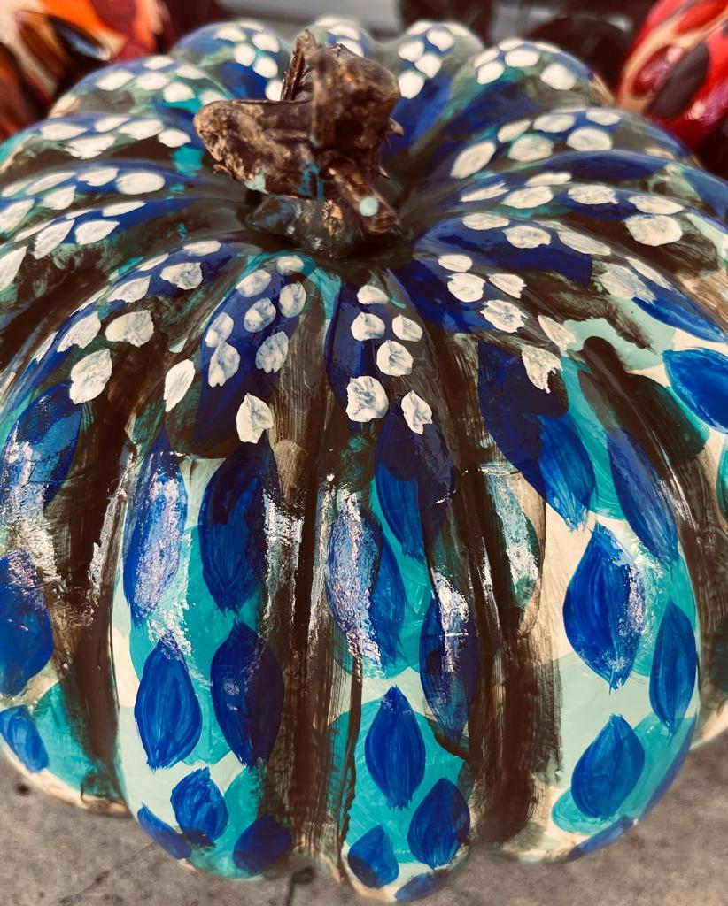 Fall pumpkin decor